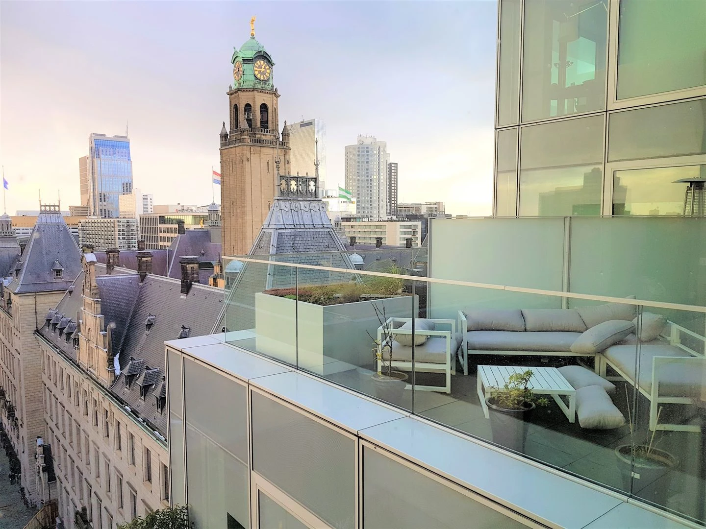 Rental property in Halvemaanpassage 77, Rotterdam