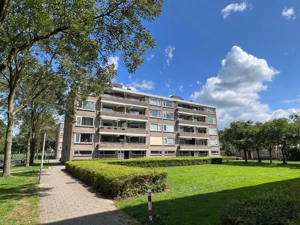 Rental property in J.J. van Deinselaan, Enschede