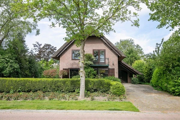 Rental property in Johan Frisolaan 4671, Dinteloord