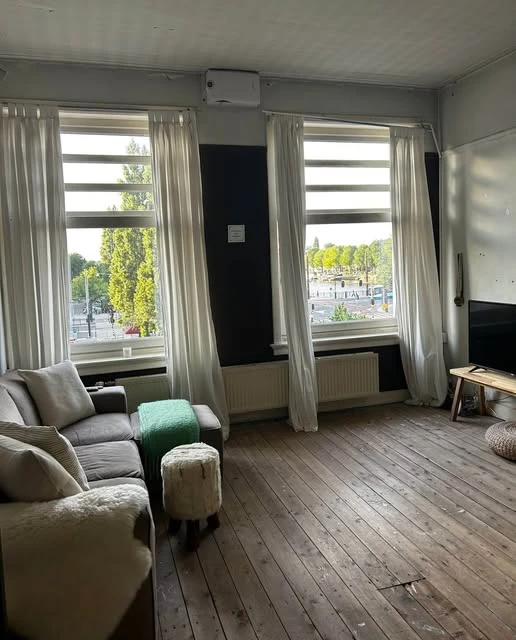 Rental property in Julianaplein, Amsterdam