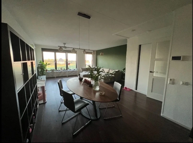 Rental property in Simon Carmiggelthof, The Hague