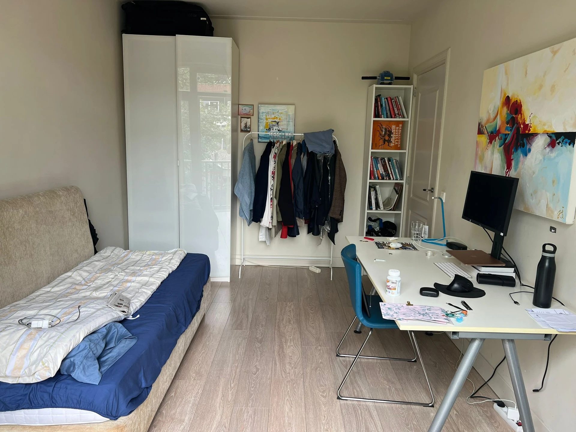 Rental property in Van Tuyll van Serooskerkenweg, Amsterdam