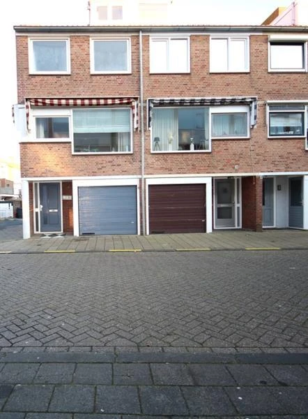 Rental property in Willy Sluiterstraat 2330666, Katwijk aan Zee