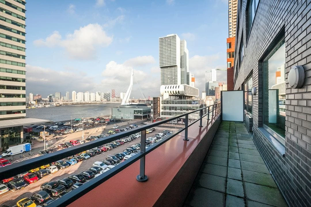 Rental property in Landverhuizersplein 12, Rotterdam