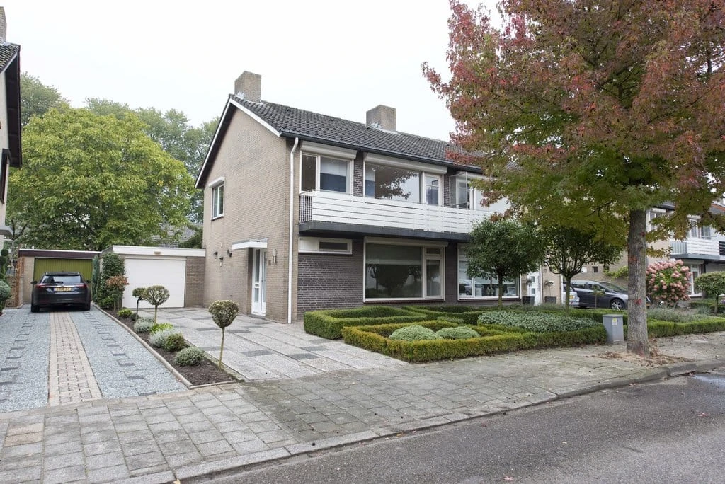 Rental property in Van Heukelomstraat 15, Weert