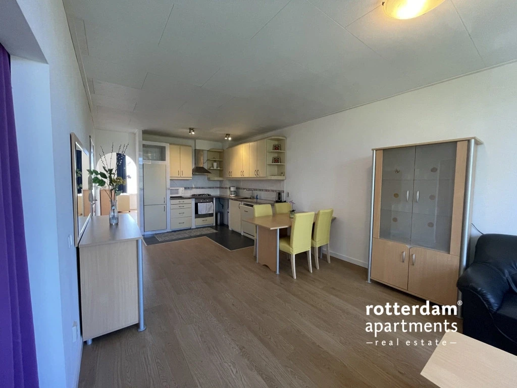 Rental property in Spoorsingel 2313, Rotterdam