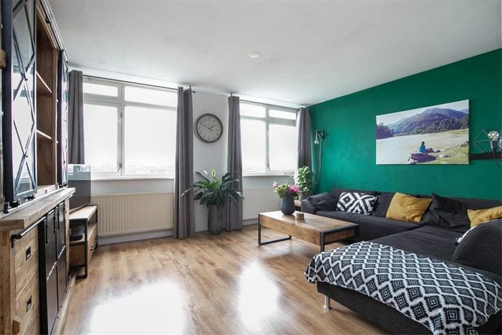 Rental property in Valkenboskade 82B, The Hague