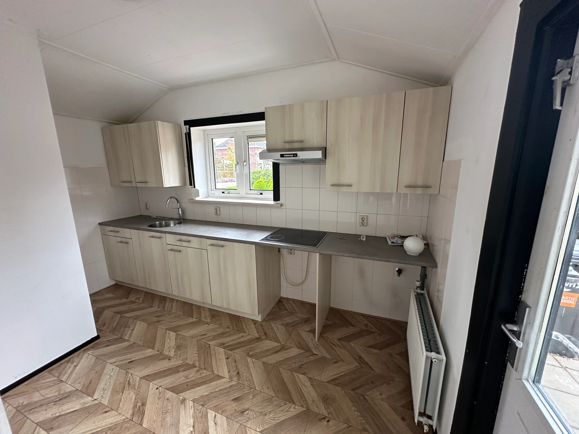 Rental property in Burgemeester Posweg, Poederoijen