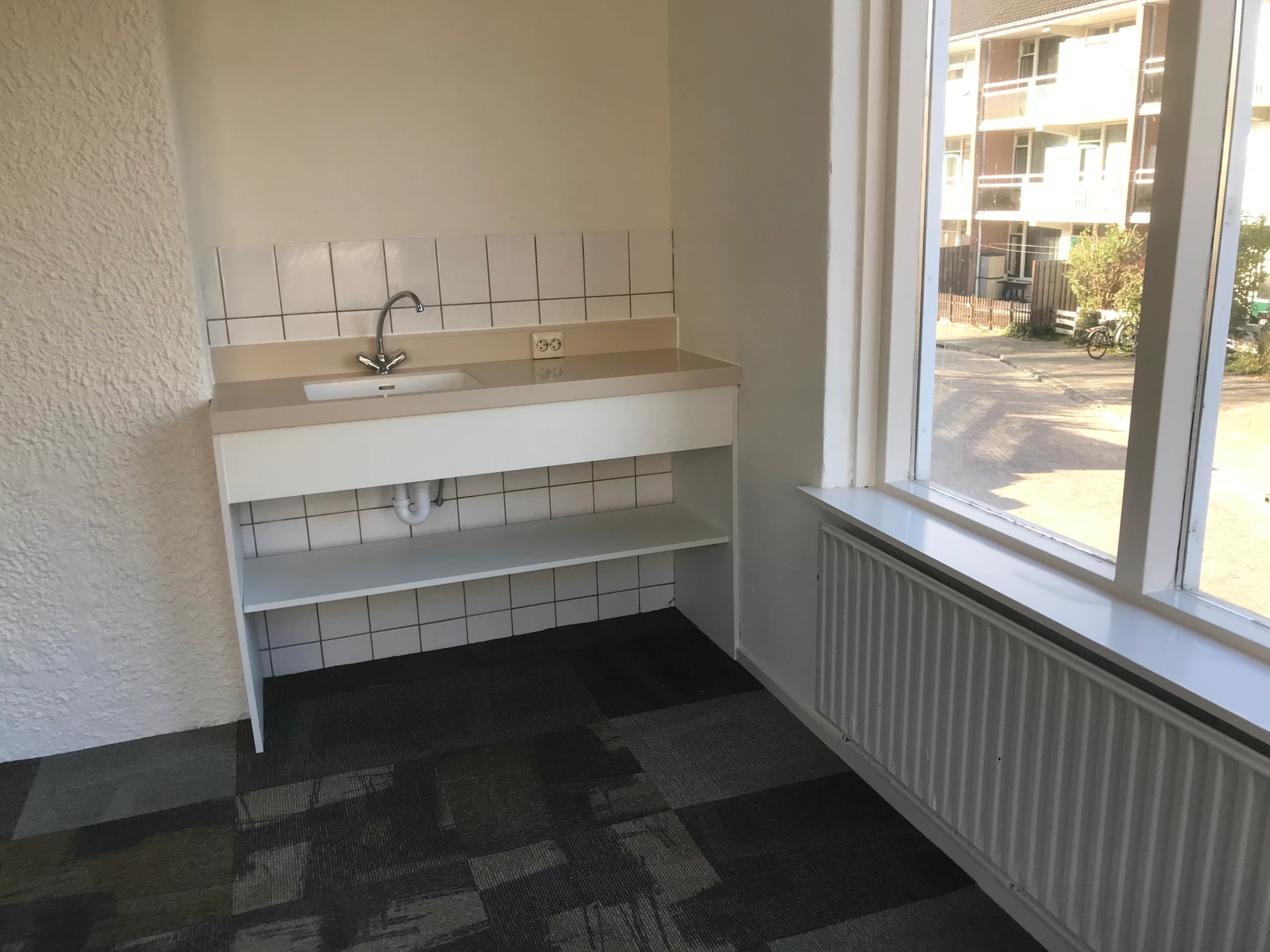 Rental property in Tweede Hieronymus van Alphenstraat, Gouda