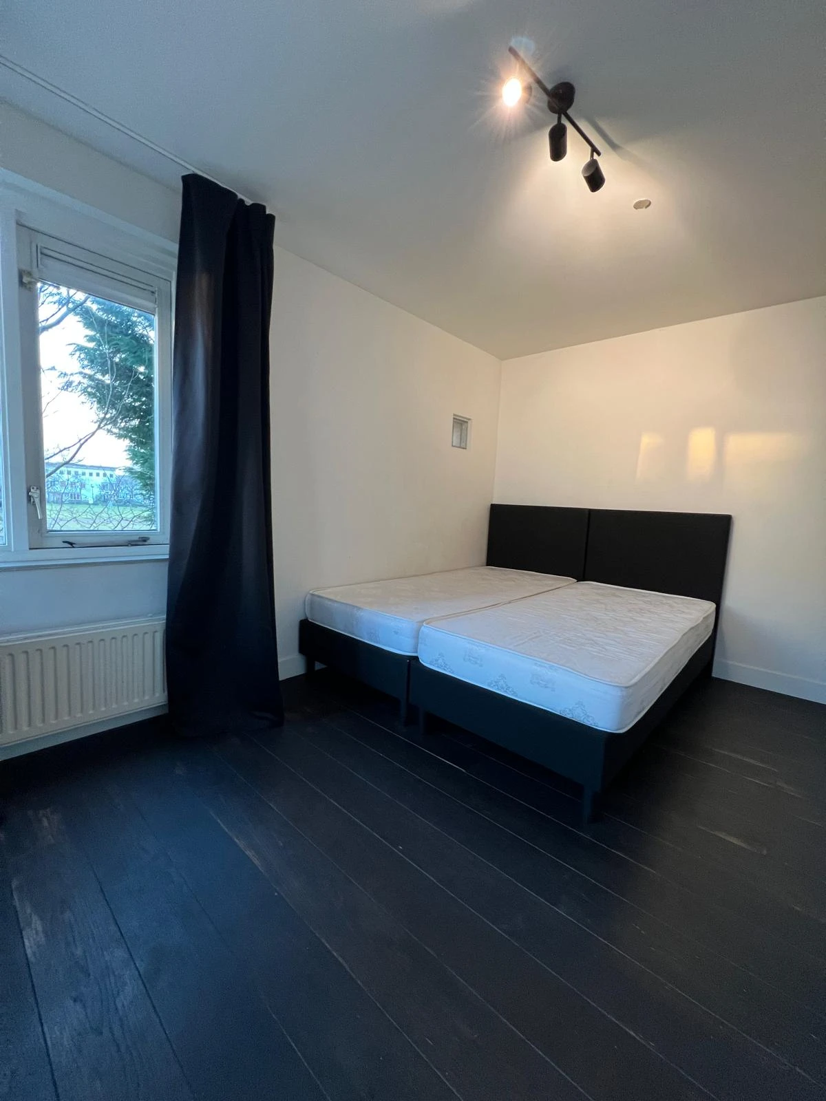 Rental property in Lokerenstraat, Amsterdam