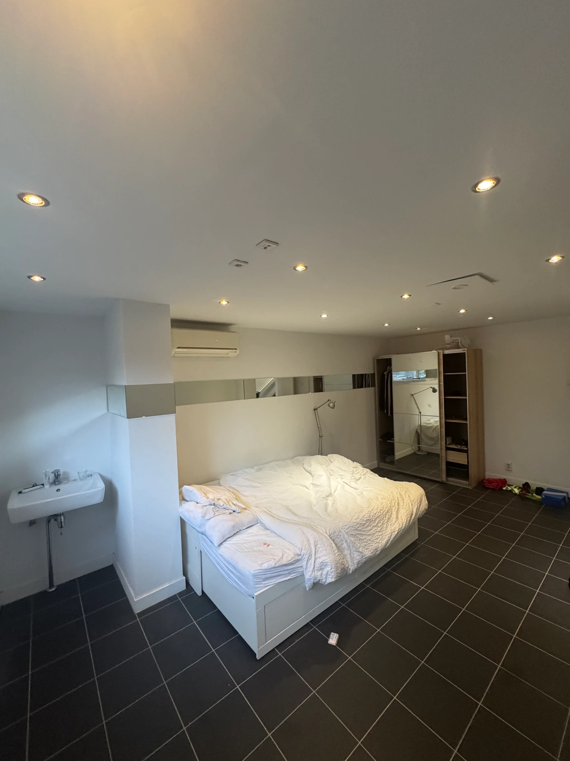 Rental property in Statenweg, Rotterdam