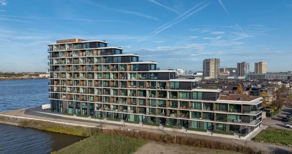 Rental property in Pampuskade, Rotterdam