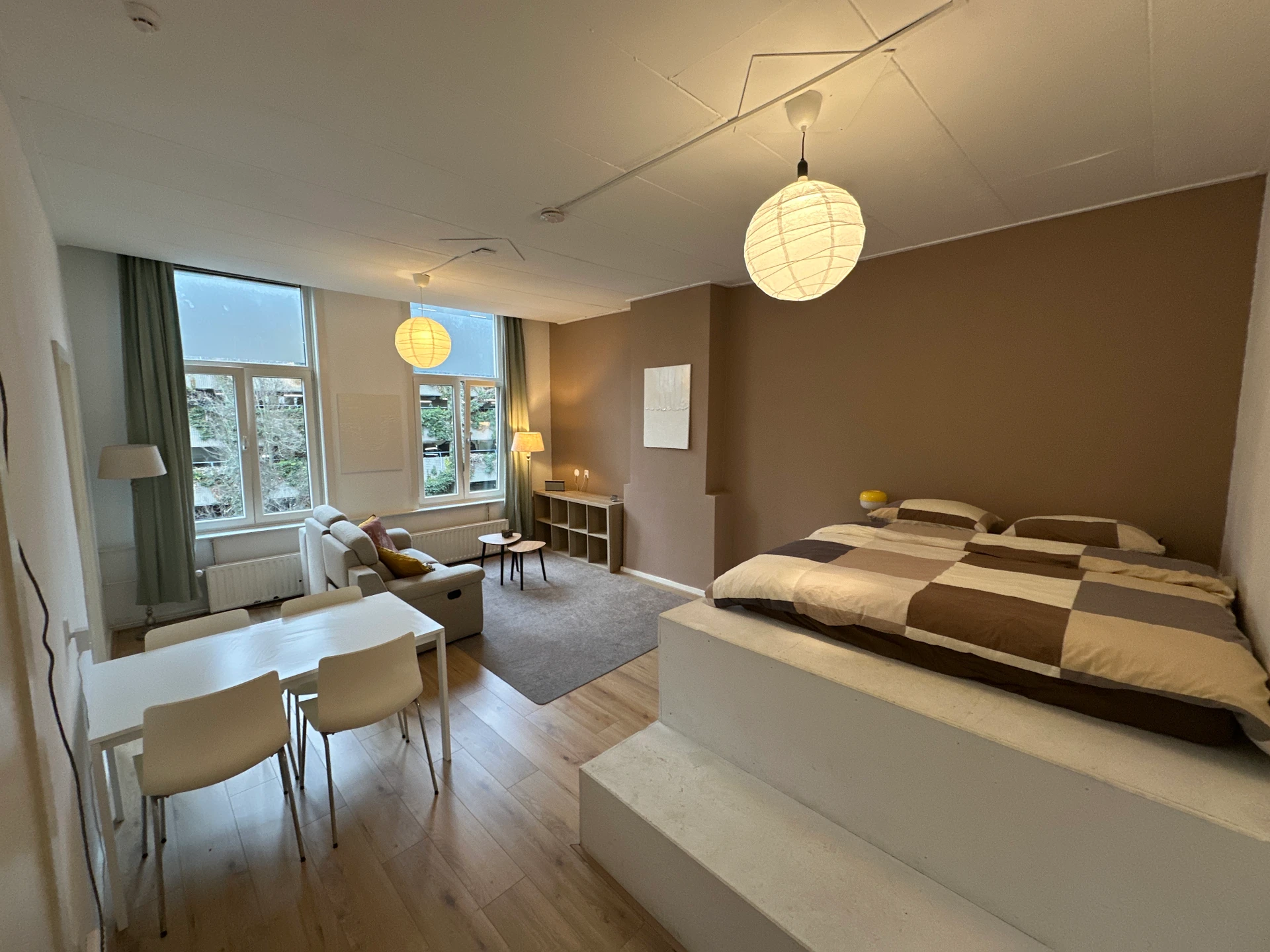 Rental property in Witte de Withstraat, Rotterdam