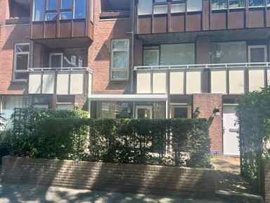 apartment de 90m2 à louer pour 1395€/mois à Coxstraat, Maastricht