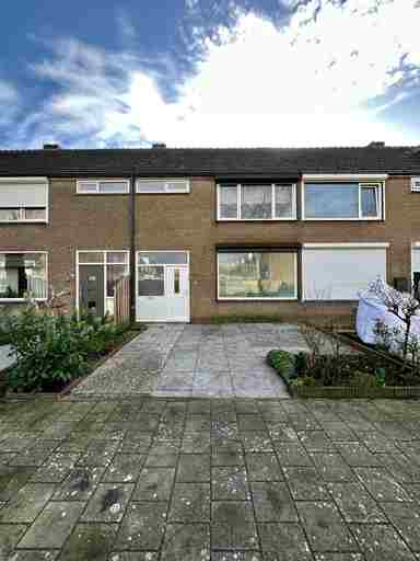 120m2 house to rent for 1495€/month in Beethovenhof, Terneuzen