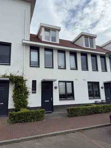 126m2 house to rent for 2550€/month in Tulpstraat 3, Eindhoven