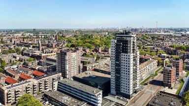 191m2 apartment to rent for 4150€/month in Hogewerf, Vlaardingen