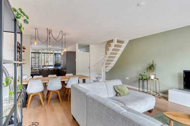 apartment de 97m2 à louer pour 2550€/mois à Sint-Jacobstraat, Rotterdam