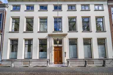 apartment de 76m2 à louer pour 2975€/mois à Nieuwegracht, Utrecht