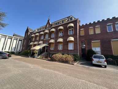 26m2 studio te huur voor 895€/maand in Kloosterstraat 10, Tienray