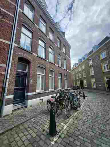 apartment de 55m2 à louer pour 900€/mois à Achter de Molens, Maastricht