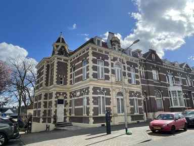 apartment de 75m2 à louer pour 925€/mois à Cannerweg 111C, Maastricht