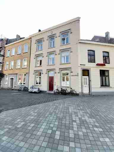 45m2 apartment te huur voor 1175€/maand in Sint Maartenslaan, Maastricht