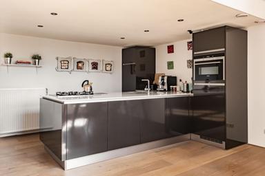 90m2 apartment to rent for 2885€/month in Kamperlaan 48, Haarlem