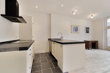 apartment di 60m2 in affitto a 2250€/mese a De Lairessestraat 157-H, Amsterdam