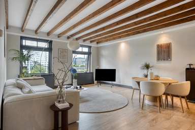 apartment de 97m2 à louer pour 2500€/mois à Kortenaerstraat, Rotterdam