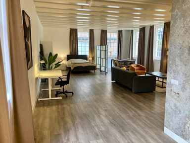 studio 92τ.μ. προς ενοικίαση για 2195€/μήνα στην περιοχή Noordeinde, Leiden