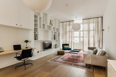 apartment di 101m2 in affitto a 2850€/mese a Gillis van Ledenberchstraat, Amsterdam