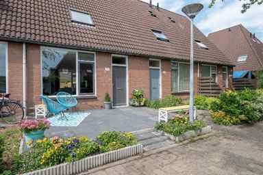 103m2 house to rent for 1550€/month in Weegbree 125, Hoorn