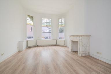 apartment di 90m2 in affitto a 1995€/mese a Frankenslag 189, The Hague