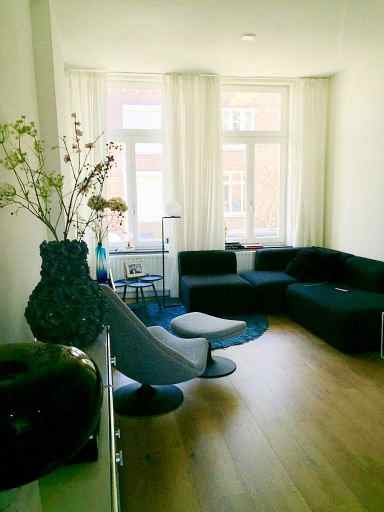 house de 179m2 à louer pour 2300€/mois à Membredestraat, Maastricht