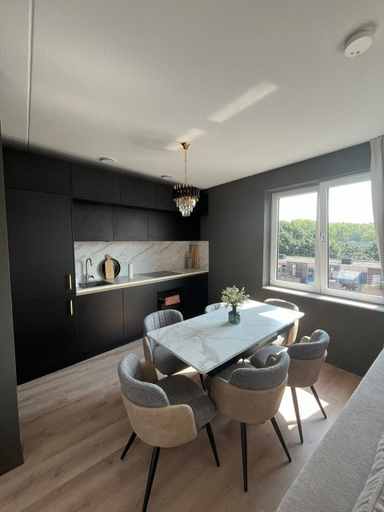 apartment de 91m2 à louer pour 2600€/mois à Helen Suzmanhof 71, Rotterdam