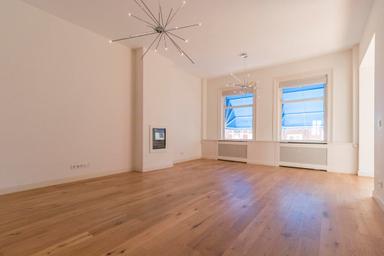 130m2 apartment to rent for 2500€/month in Noordeinde 41A, The Hague