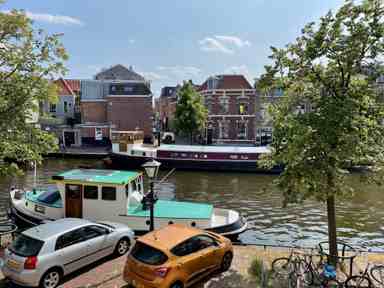 apartment de 70m2 à louer pour 2450€/mois à Oude Singel, Leiden