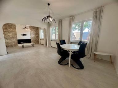 140m2 house zu vermieten für 1390€/Monat in Veestraat, Sittard