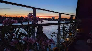 95m2 apartment to rent for 1900€/month in Conradwerf, Zaandam