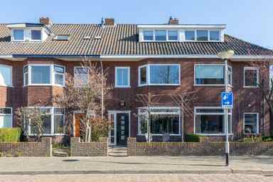 house de 139m2 à louer pour 2300€/mois à Beatrixstraat, Breda