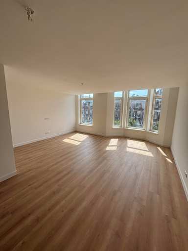 apartment de 100m2 à louer pour 2275€/mois à Schiedamseweg 93A-02, Rotterdam