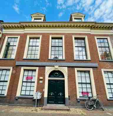 100m2 apartment to rent for 1200€/month in Eewal 65b, Leeuwarden