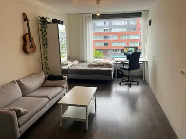 30m2 studio à louer pour 1250€/mois à August Allebéplein, Amsterdam