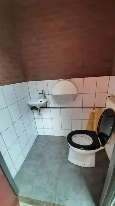 290m2 apartment to rent for 1925€/month in Barneveldseweg, Lunteren