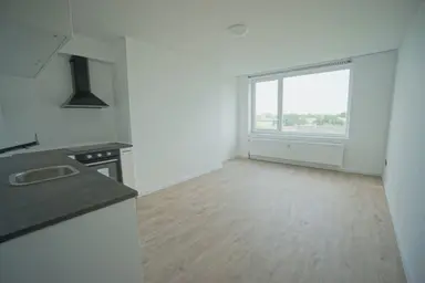 40μ² studio προς ενοικίαση για 1150€/μήνα σε Lange Hilleweg, Rotterdam