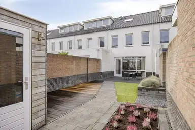 115m2 house to rent for 1895€/month in Koolhovenlaan, Tilburg