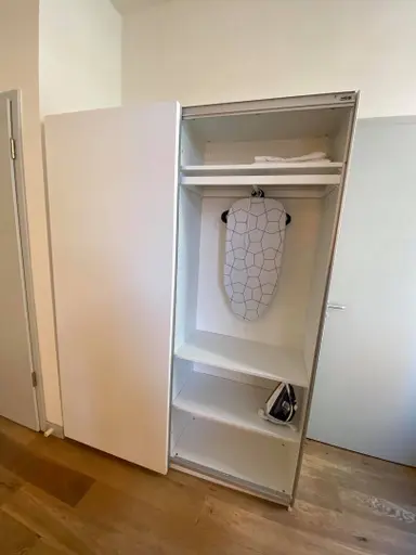 65μ² studio προς ενοικίαση για 125€/μήνα σε Witte de Withstraat, Rotterdam