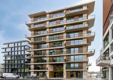 181m2 apartment te huur voor 10000€/maand in Grasweg, Amsterdam
