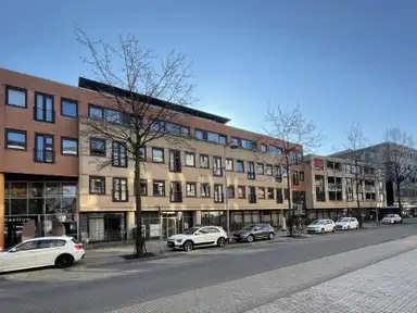 96m2 apartment te huur voor 1675€/maand in Stationsstraat, Apeldoorn